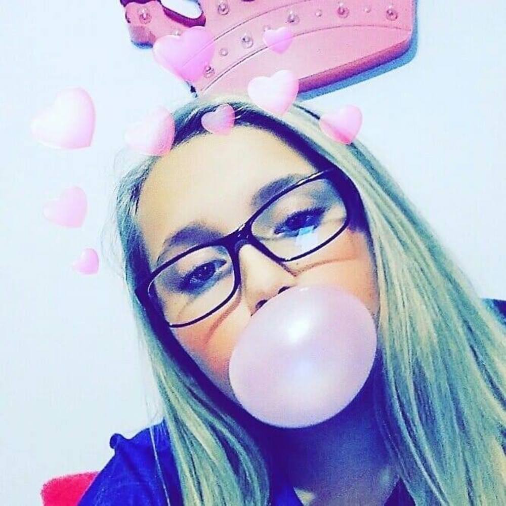 Meet your Posher, Eliza